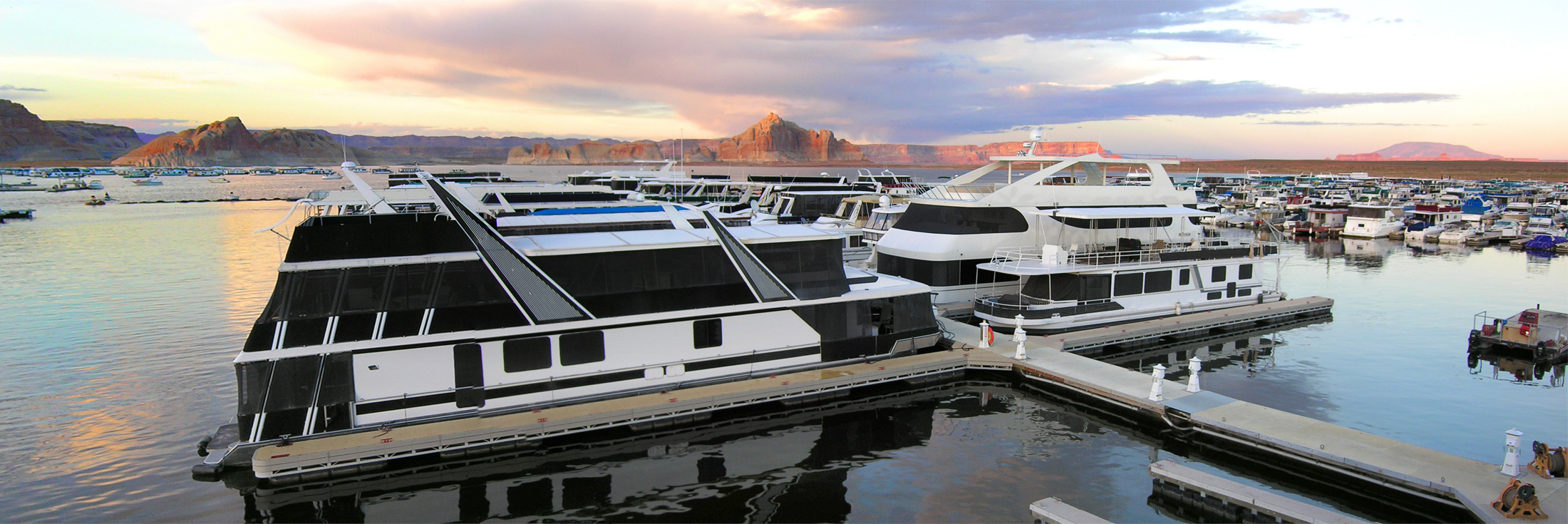 Wahweap Marina Sunset Panorama 2200X735