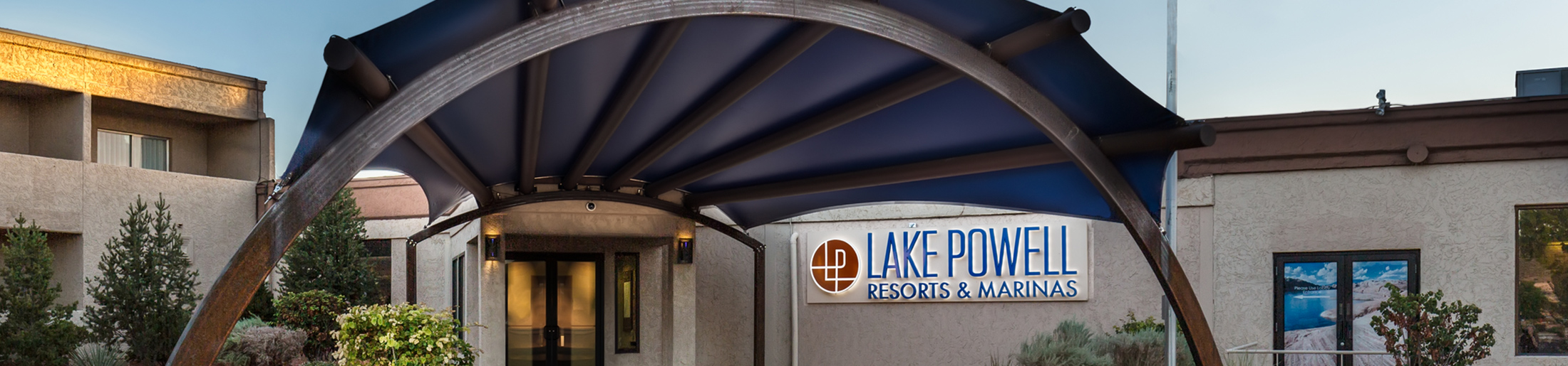 Lake Powell Resort Entrance